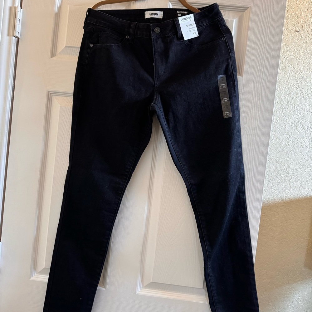Sonoma Jeans Black Skinny Leg Stretch NWT Size 12 Mid Rise